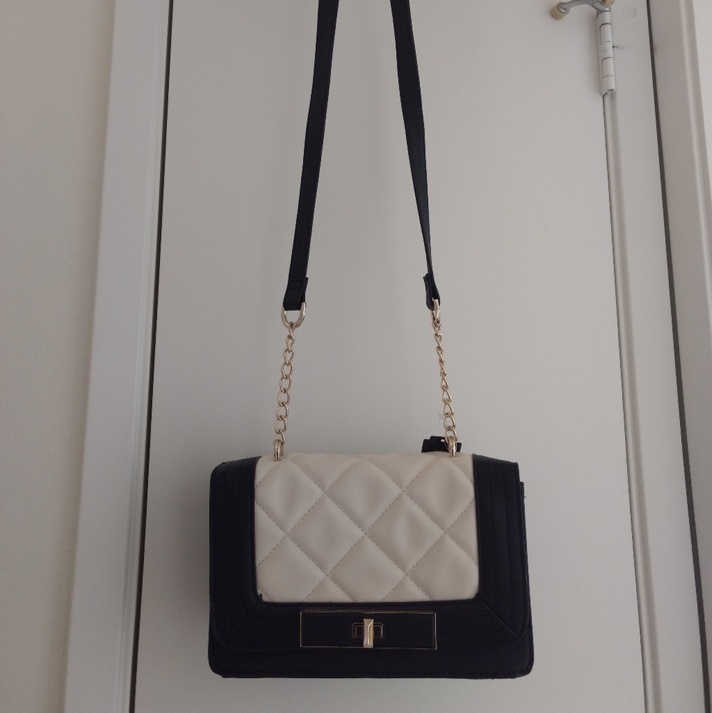 mossimo crossbody bag